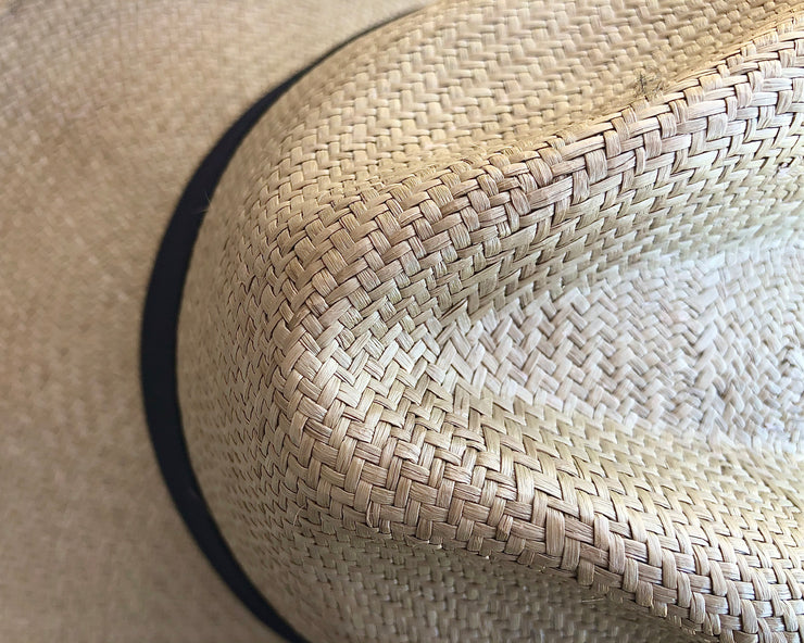 All Women  Classic Toquilla Straw Hat Panama Hat Mujer Sombrero Cl�sico de Paja Toquilla  Natural Blanco White Gold Golden Dorado AWANA